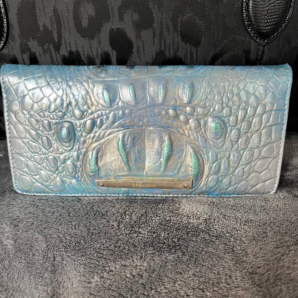 Brahmin Ady Wallet in Frosted Seamist.